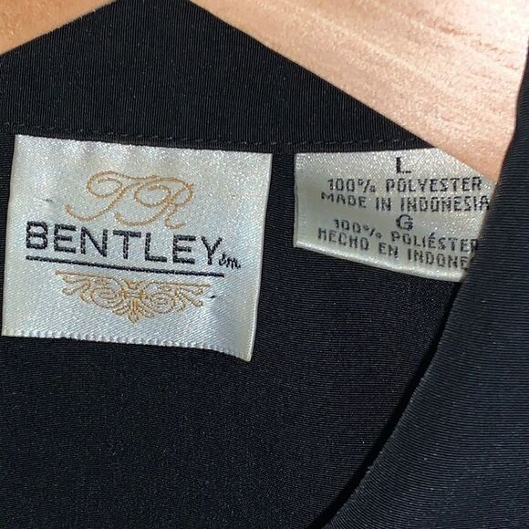 VGT Black Bentley sleeveless button-down. Size large - Picture 3 of 4